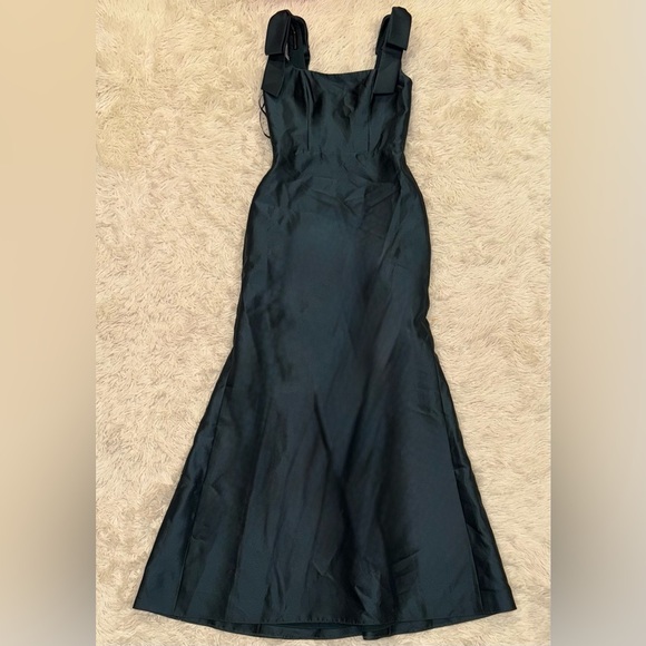 NEW Alfred Sung Bow Strap Satin Twill Trumpet Gown Sz 4 R evergreen green - Picture 6 of 6